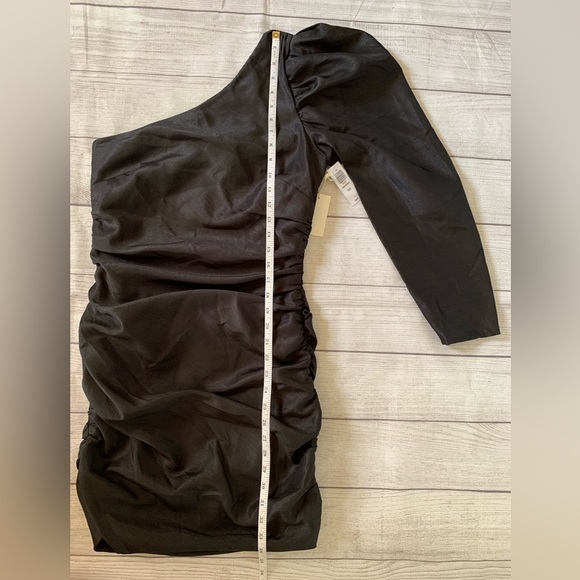 NWT Aritzia Wilfred Rhapsody Black One Long Sleeve Ruched Mini Dress in Size 8 - Picture 5 of 9